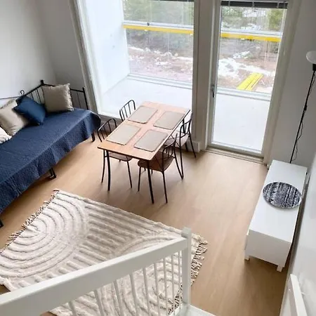 15 Min Drive To Airport, Free Parking Apartment Tuusula